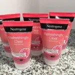 Neutrogena Refreshingly Clear - daily Exoliator