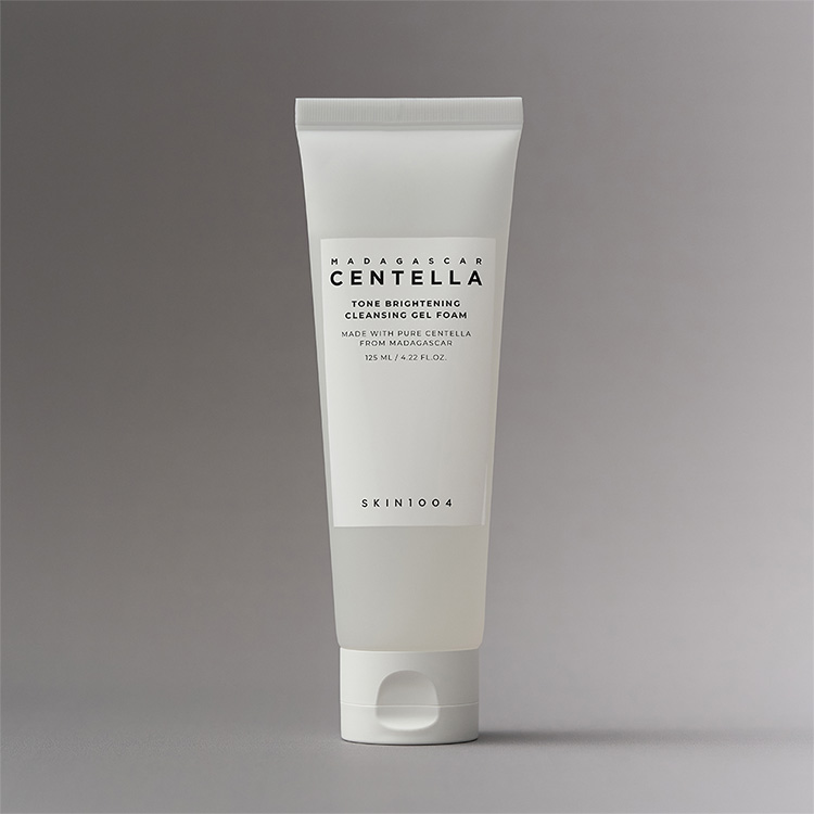MADAGASCAR CENTELLA TONE BRIGHTENING CLEANSING GEL FOAM